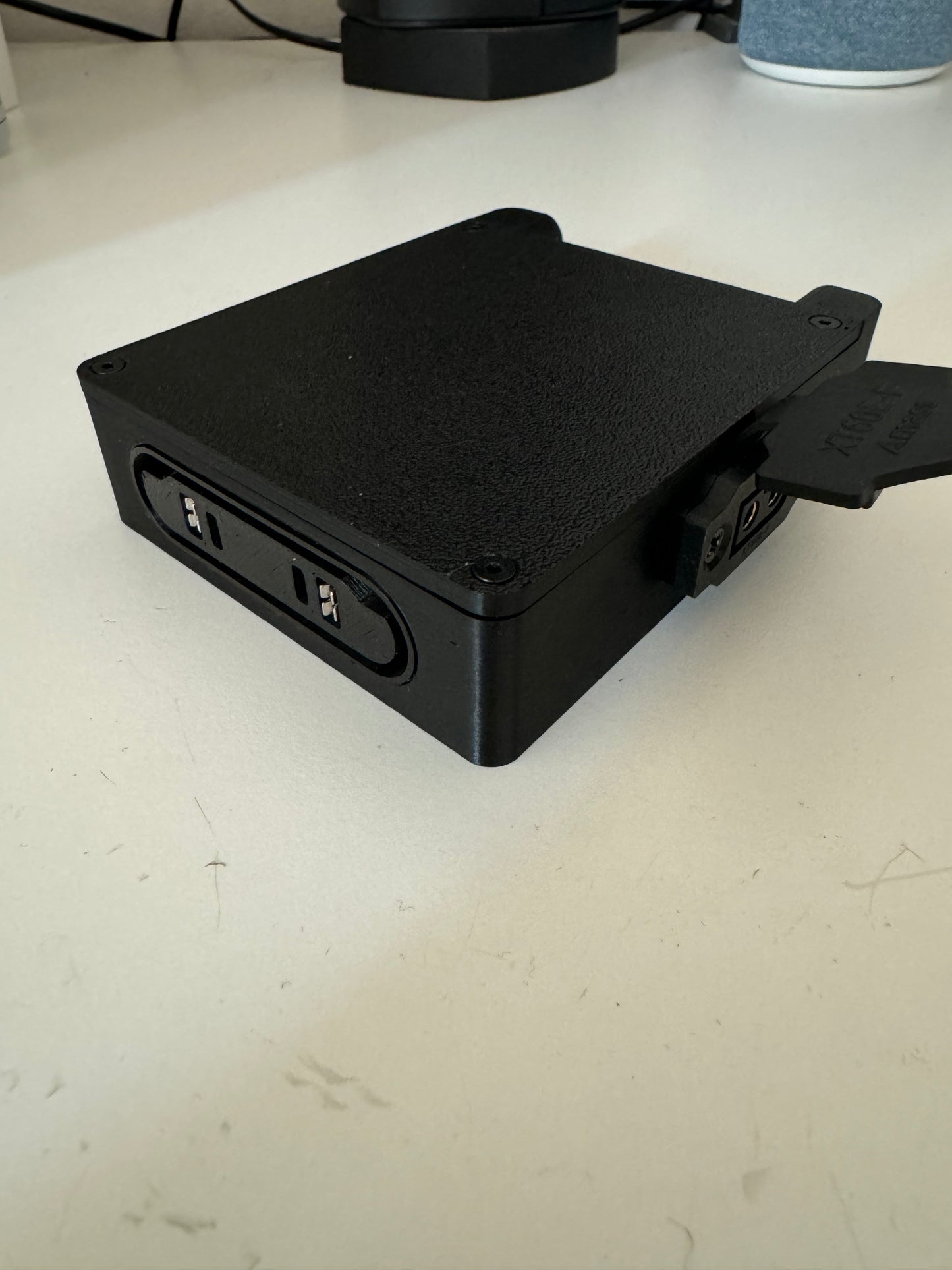Swytch Snap-In Battery Adapter - Use Unoffical batteries with Swytch Kit!